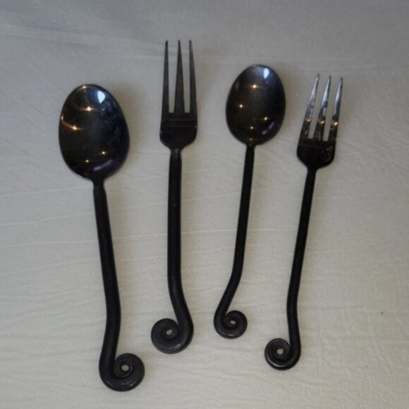 Gourmet Settings Flatware Set of 8 Utensils Fork Salad Fork Spoon Teaspoon - Picture 3 of 6